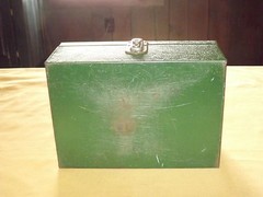 VINTAGE GREEN METAL CASH DRAWER BOX