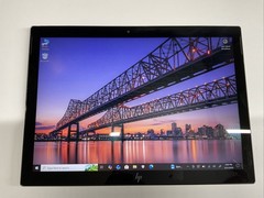 HP Engage Go Mobile System 10&Prime; Core Pentium Gold 4410y-4GB RAM 128 GB SSD.