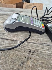 VeriFone Vx520 EMV Credit Card Machine *UNLOCKED* #M252-653-a3-NAA-3