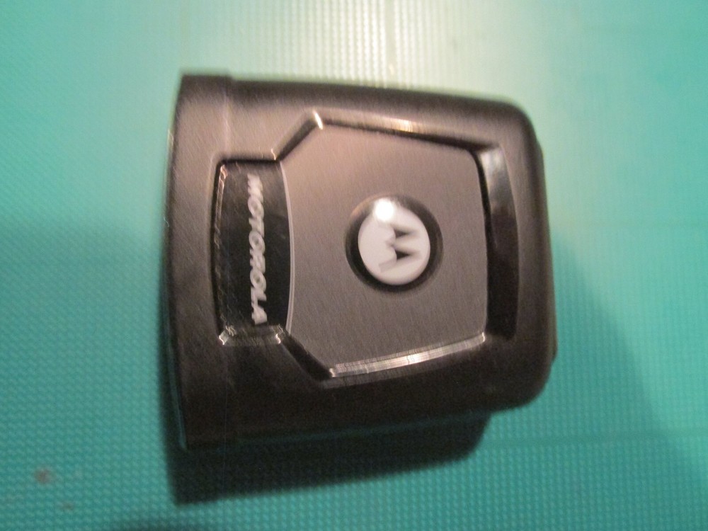 1 used MOTOROLA DS457-SR20009 FIXED-MOUNT BARCODE READER no cable