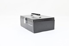 Honeywell Safes and Door Locks Standard Cash Box Removable Money Tray 11&Prime;x8&Prime;x4&Prime;