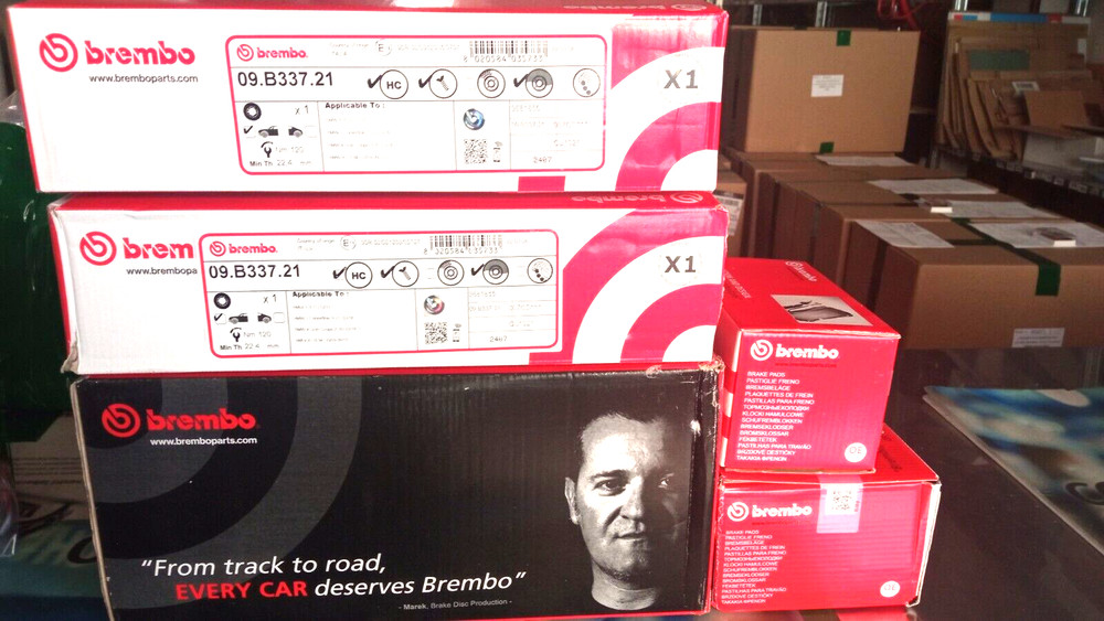 Brembo discs kit + front and post brake pads for BMW 3 (F30) 320D 135KW
