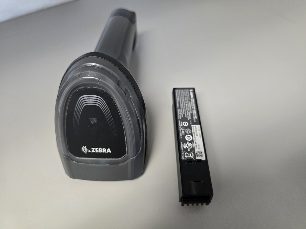 Zebra DS8178-SR0F107ZZWW- Wireless Bluetooth Barcode Scanner & Battery ##