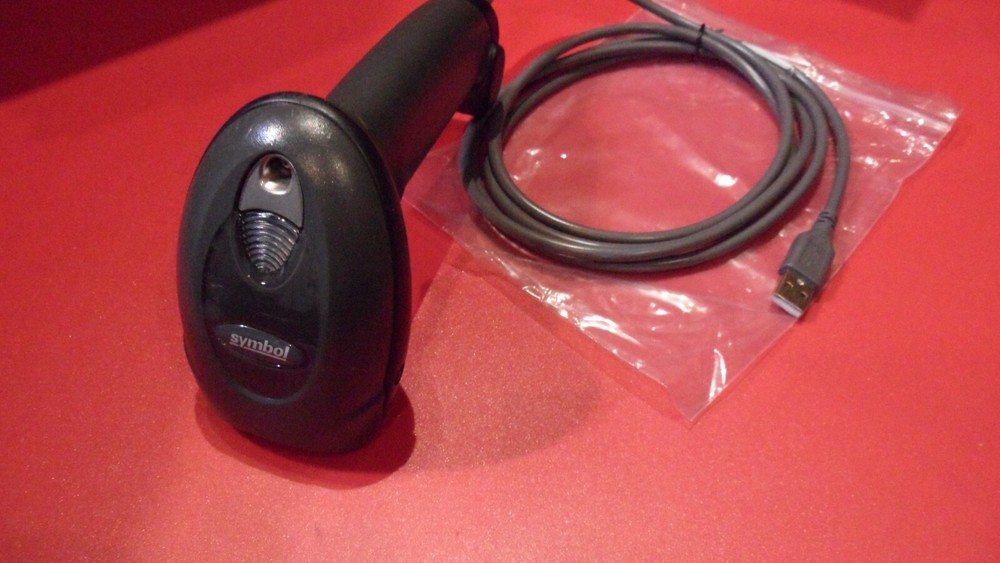 Symbol LS4208-SR20007ZZR Laser Barcode Scanner w/ USB Cable