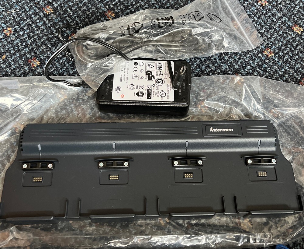 Intermec CN3 CN4 Quad Battery Charger 852-065-101 AC14 852-065-001 852-065-002