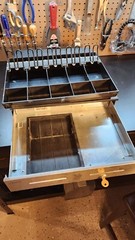 Radiant Systems CD00037 POS Cash Drawer with Key Included