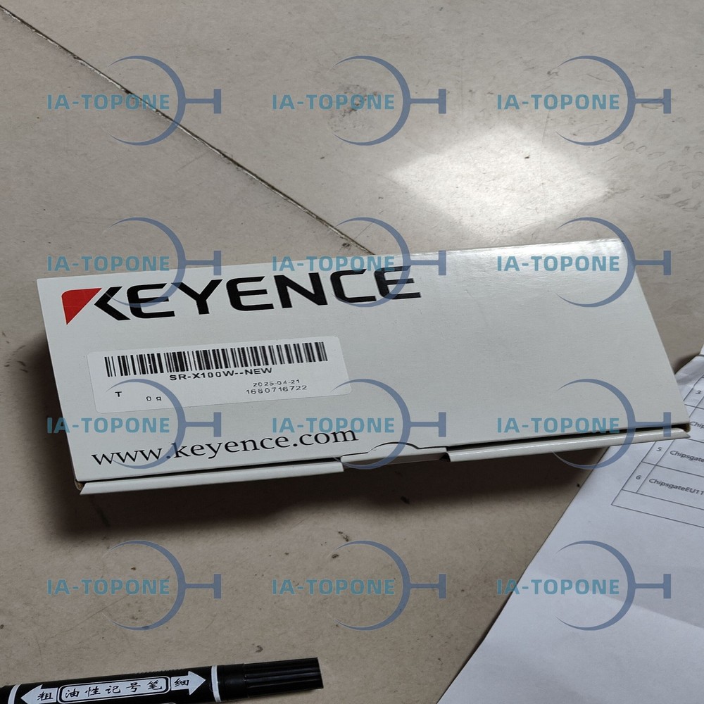One unit NEW Keyence For SR-X100W With 1 Year warranty
