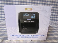 Counterfeit Bill Detector Machine with LCD Display (New Open Box) FREE SHIPPING.