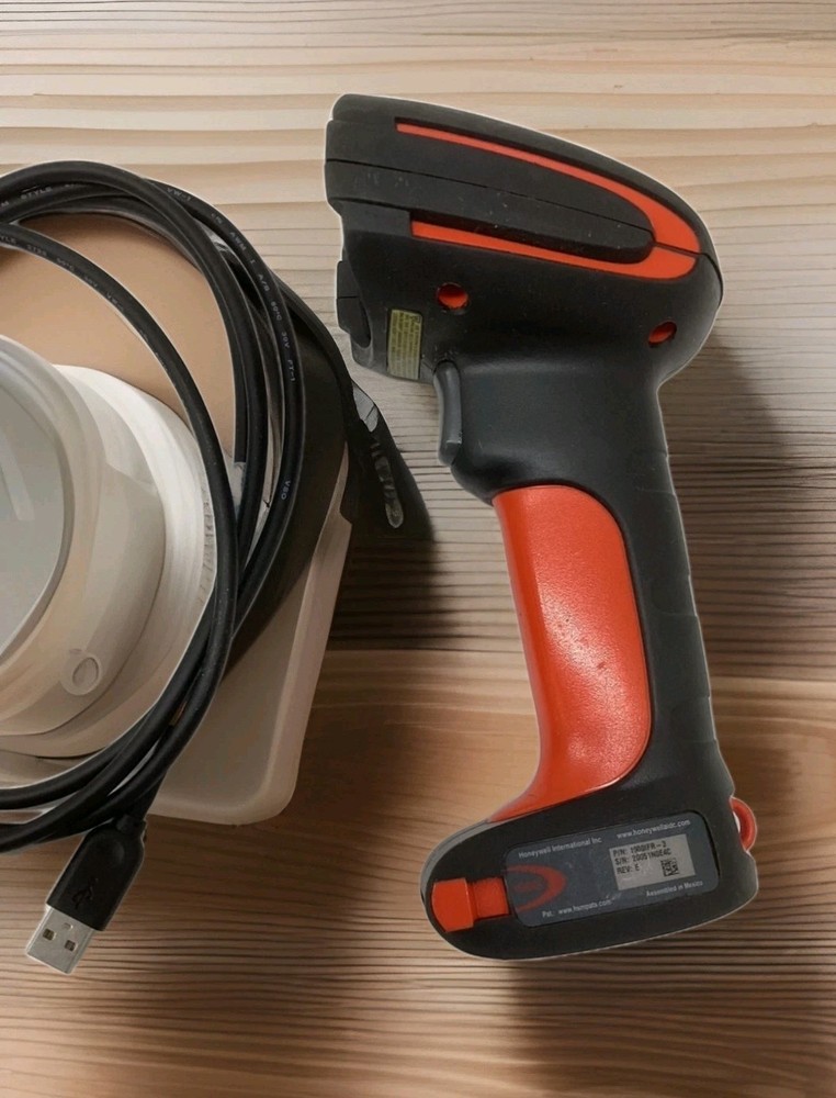 Honeywell GRANIT 1980IFR-3 Industrial Extended FR range With USB Cable