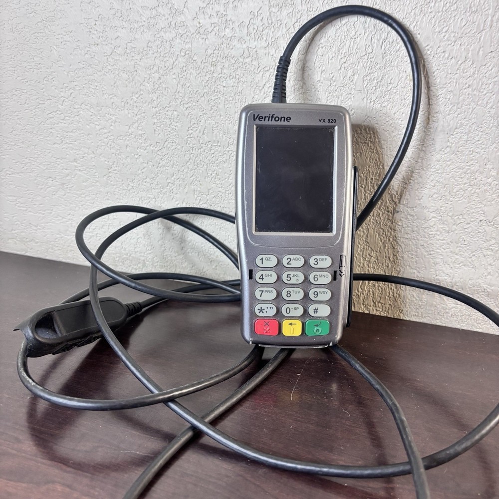 Verifone VX820 Card Readers – includes wires/cords