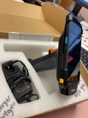 Unitech inventory scanner with gun/EA500 with EA02