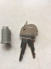 IBM CASH DRAWER LOCK.MULTIPLE LOCK #&rsquo;S BELOW, AFTERMARKET KEY&rsquo;S SAME AS OEM