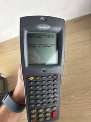 Symbol PDT 6846 Bar Code Reader with base and charger – powers on – Scanner