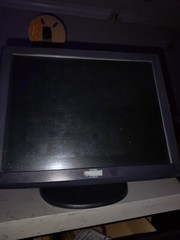 2 ELO Toast POS System 1Touchscreen ESY10i1+TD100