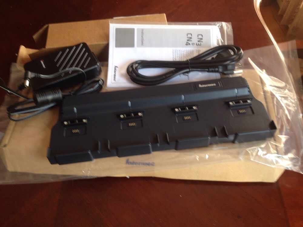 New Intermec CN3 CN4 Quad Battery Pack Charger 852-065-101 AC14 , Power Supply
