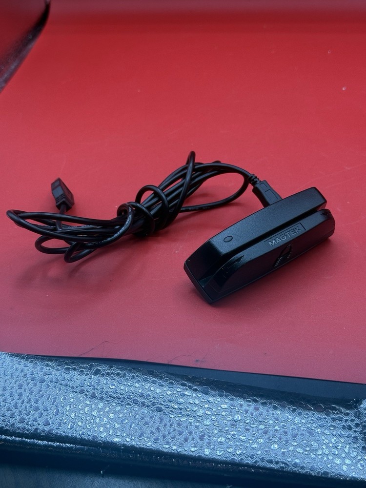 Magtek 21073062 Dynamag Bi-Directional USB Card Reader With Cord C4B