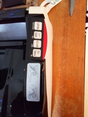 Donavans Expensive Bill Counter Counts Has Much Bills It Can Hold