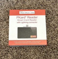 APPLE PKARD READER SMART CARD READER W/LIGHTNING CONNECTOR- BRAND NEW