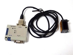 KEYENCE BL-601HA BARCODE SCANNER 5Vdc 330mA w/ BL-U2 COMMUNICATION UNIT 24Vdc