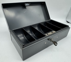 Vintage ASCA Moldmaster Metal Cash Box with Coin Tray Insert And Key -Nice Shape
