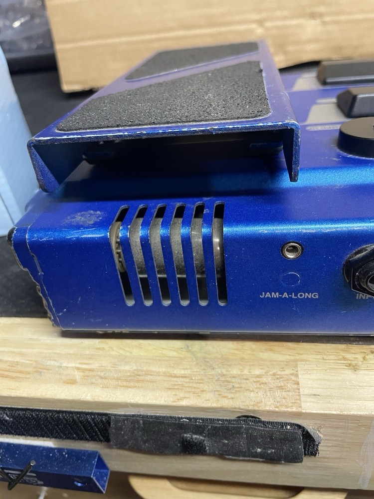 Rp 7 Floor Model Effx System Loaded no power source but works fine