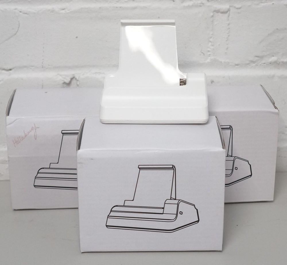 Lot of 4 Clover RP457C White Cradle Dock Charging Bases RP457C-CRP8852A
