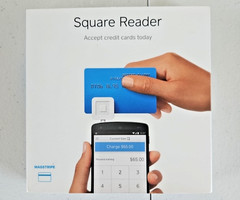 Square Credit Debit Card Reader – for Apple iPhone and Android BRAND NEW