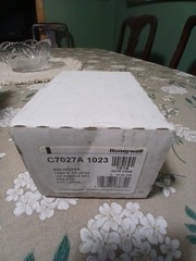 New HONEYWELL C7027A 1023 Mini-Peeper U.V.Sensor SEN-I-2677=9A37