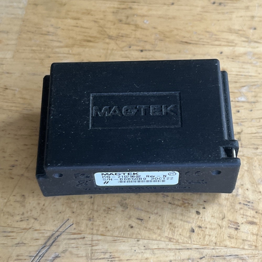 Magtek 21079802 Rev N eDynamo Secure Mag/EMV Chip Mobile Credit Card Reader