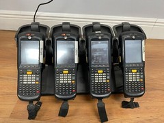LOT of 4x Motorola Zebra MC9500-K COME W/ 4-SLOT CHARGING CRADLE POWER