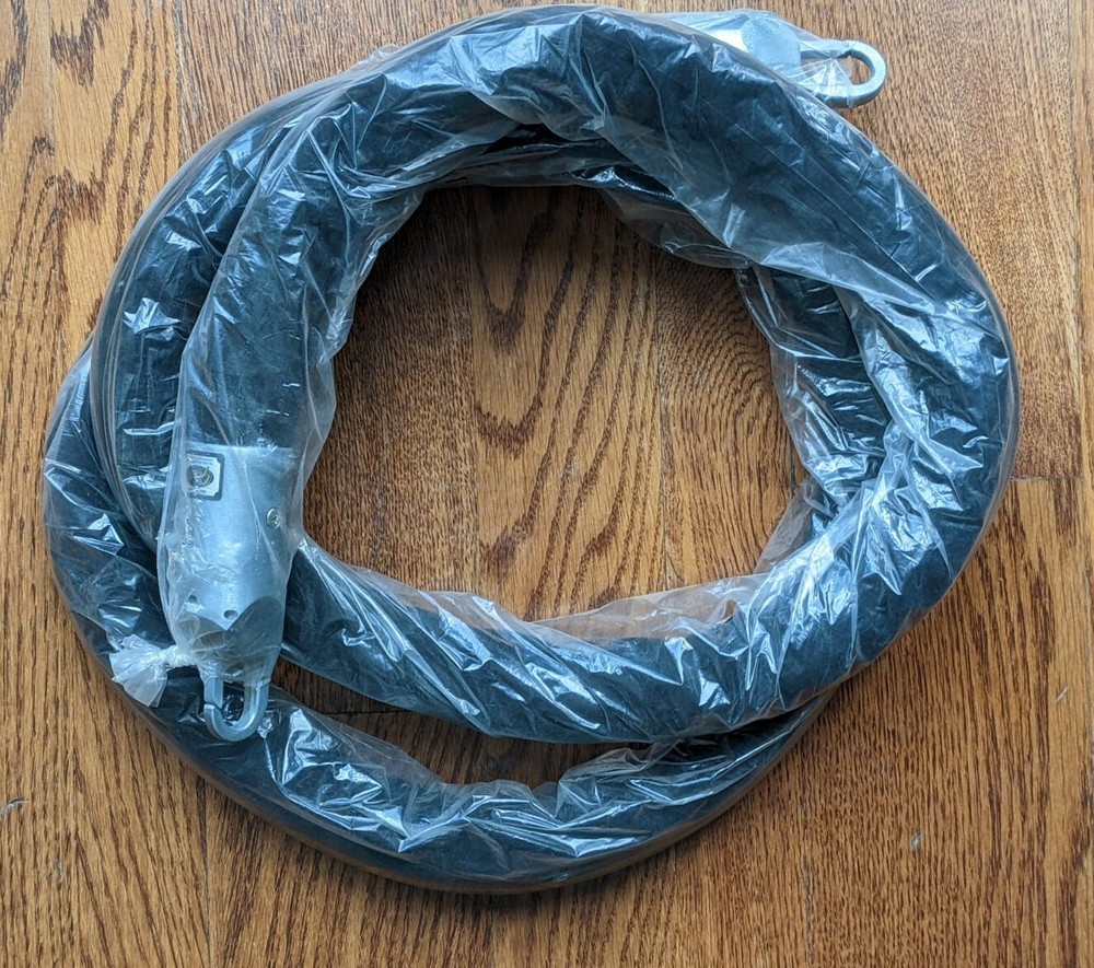 Vintage [NOS] Glaro 8 ft. Crowd Control Rope Black Velour Satin Chrome Snap Ends