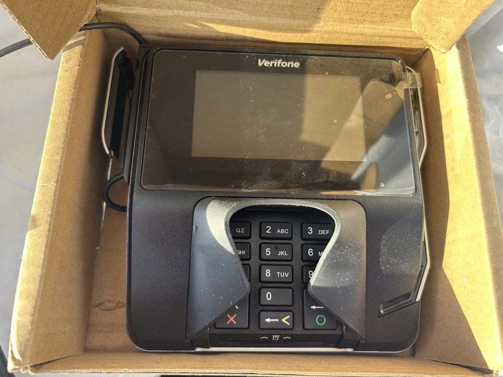 Verifone MX915 Payment Terminal MX900-03 w/ Card Adapter & Stylus