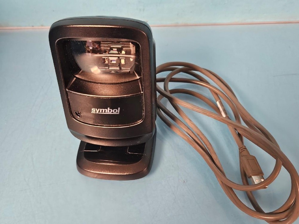 SYMBOL DS9208 HANDHELD 2D POS BARCODE SCANNER DS9208-DL00004NNWW W/ USB CABLE