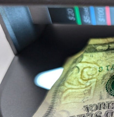 counterfeit money detector with UV LED light and light to check water marks