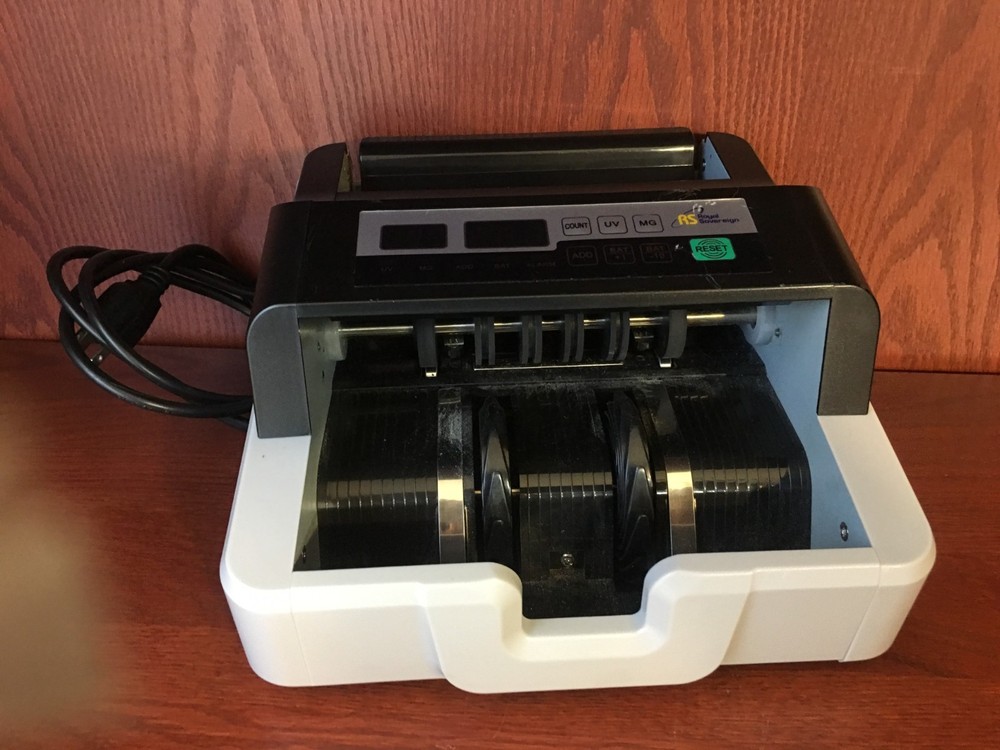 Royal Sovereign High Speed Bill Counter, UV/MG Counterfeit Detection (RBC-100N)
