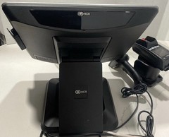 NCR 7761-3100-0064 15&Prime; Touchscreen Terminal Windows POS w Card Reader