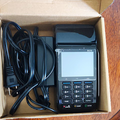 PAX D210 Wireless Credit Card Terminal POS Reader w/ Power Adapter & Box