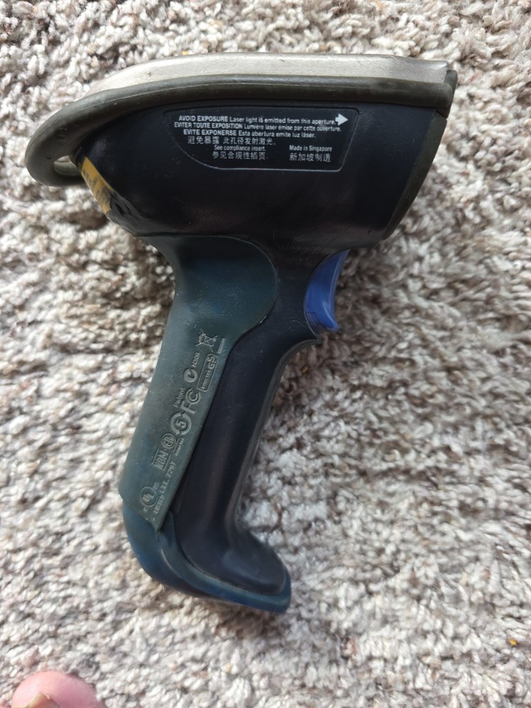 Intermec SR61T XR Handheld Barcode Scanner SR61TXR-002 Cracked Lens AS-IS Parts