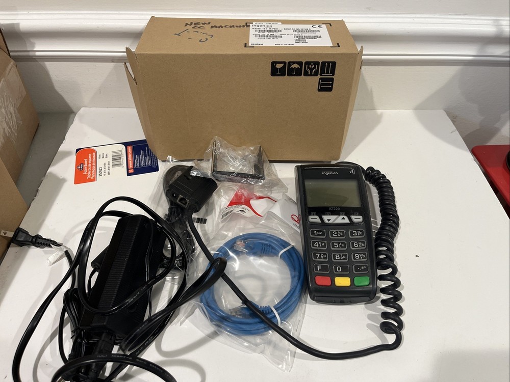 Credit Card Terminal POS Ingenico iCT220 With Power Adapter Power Tested