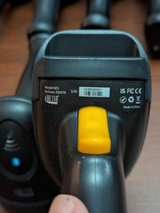 ADESSO Nuscan 2500tb Wireless Handheld 2D Barcode Scanner With Charging Base