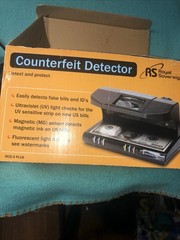 Royal Sovereign Counterfeit Dectector Model RCD -3 Pre-Owned LOT G