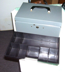 Metal Cash Box Lit-Ning USA, With Removable Drawer and 2 keys