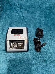 Cassida InstaCheck Counterfeit Detector IR MG UV Compact Money Checker