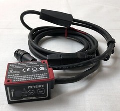 NEW KEYENCE SR-710 Barcode Reader