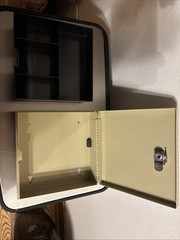 NICE Compact MMF Industries Metal Cash Lock Box w/ Key 6.5”x6.5”x2”