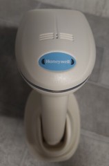 Honeywell Xenon 1902 Barcode Scanner + CCB01-010BT Base NO POWER ADAPTER