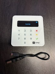 Sumup plus Card Reader air1e203 W USB charger
