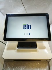 – (Nice) ELO 13.3&Prime; Paypoint All-in-One POS System for Android ESY13P1