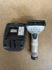 Honeywell HandHeld 3820SR0C0BE Wireless Barcode Scanner 3820 W/ 2020-5 Base