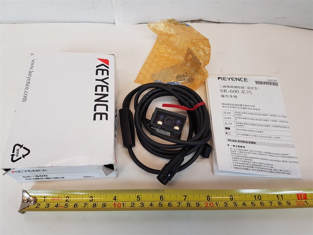 Keyence SR-600 Ultra Small 2D Bar Code Reader, High-resolution Type – New